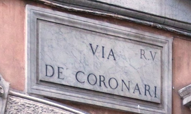 A historic street in Rome: Via dei Coronari