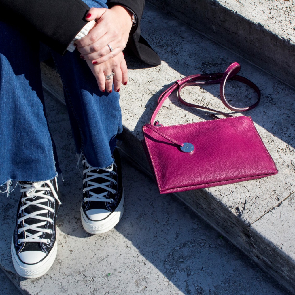 Double Zipper Crossbody Bag Linda in Magenta on our photoshoot in EUR