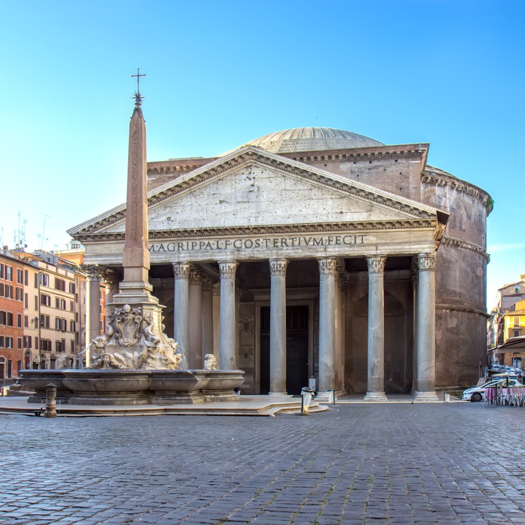 Top 5 Things to Do in Rome: have a coffee near the Pantheon