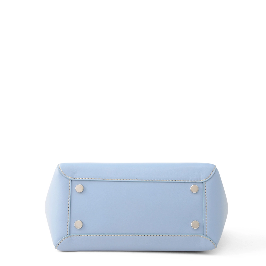 Italian Leather Handbag with straps Alexis 22 in Sky color back detail SKU 2962