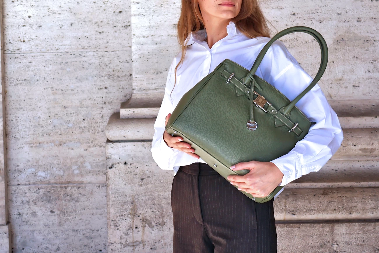 Forest green handmade Italian leather hand bag