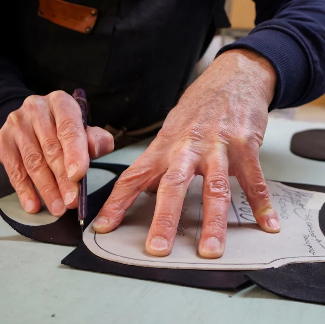 Where every bag begins. 
.
.
.
#italianleatherbags #handmadeleatherbag #madeinitaly #leathercraft #craftsmanship #leatherbag #leathershoproma #handleatherbag #leathershop #rome