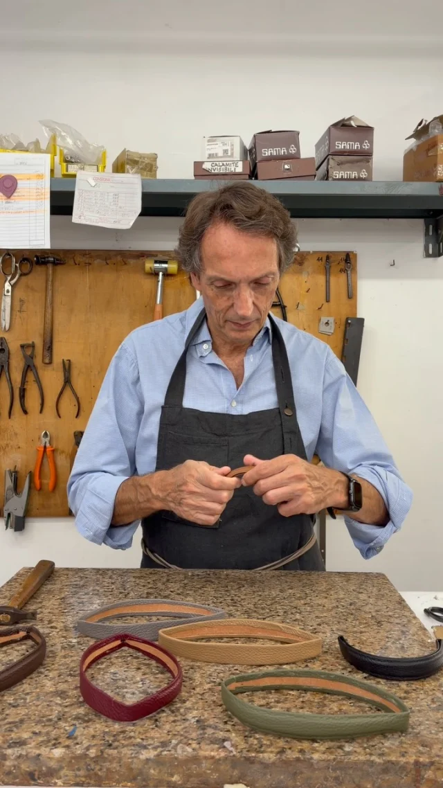 Craftsmanship is in the details.
A closer look at the making of our Amelia bag, as its leather handles take shape entirely by hand in our Rome workshop.
.
.
.
#italianleatherbag #handmadeleatherbag #LeatherCraftsmanship #madeinitaly #leathercraft